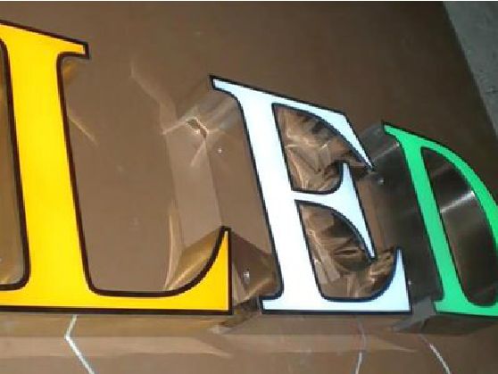 麻阳介绍LED招牌的基础知识。